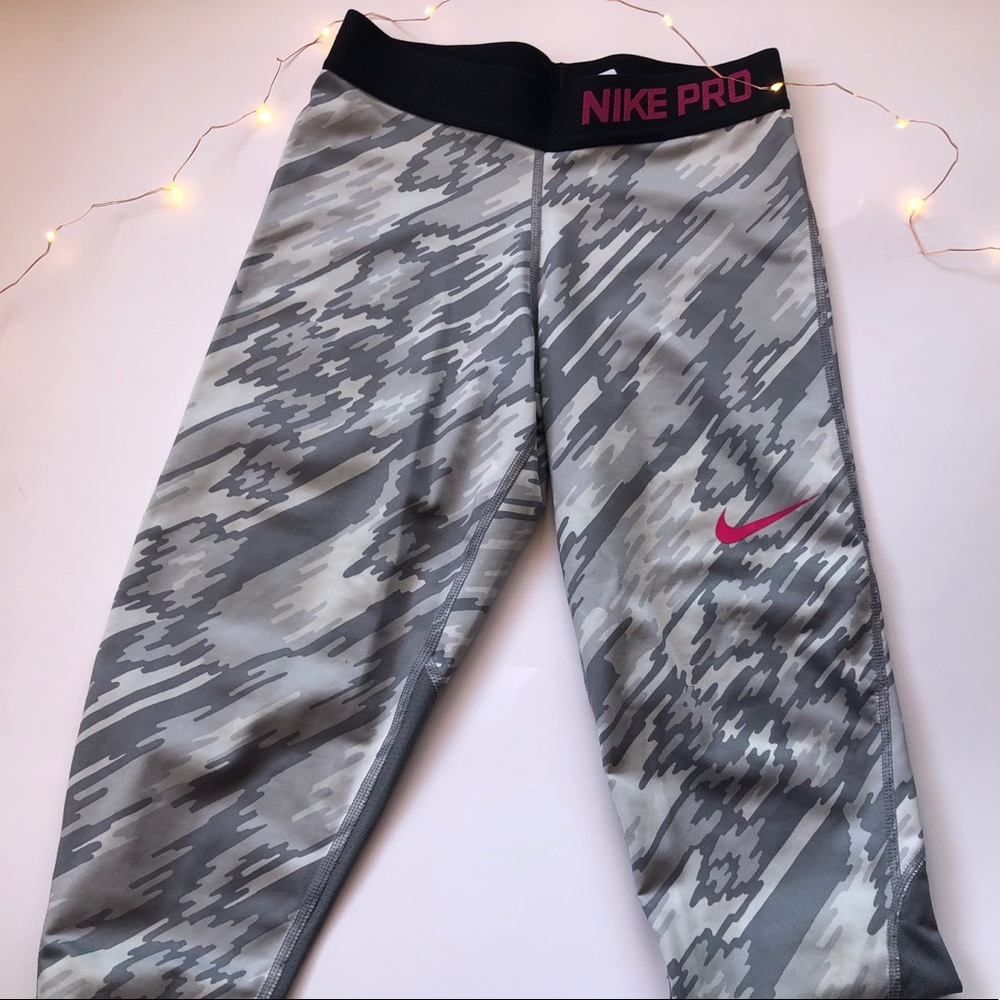 Girls Gray Nike Pro Capris
